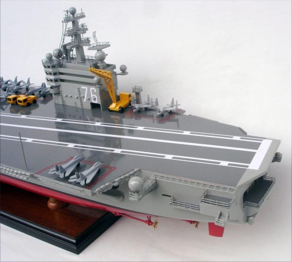 USS Ronald Reagan CVN -76 Model Aircraft Carrier - GN - Image 9