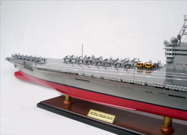 USS Ronald Reagan CVN -76 Model Aircraft Carrier - GN - Image 10