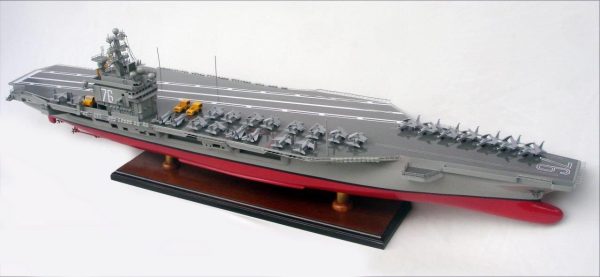 USS Ronald Reagan CVN -76 Model Aircraft Carrier - GN - Image 12
