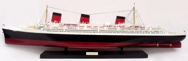 Normandie Model Ship - GN