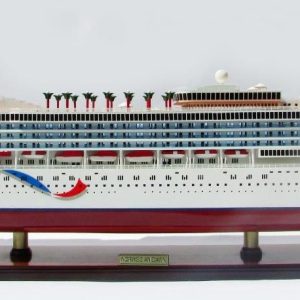 Norwegian Dawn with Statue Liberty Artwork - GN