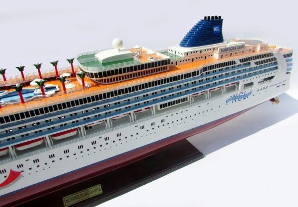 Norwegian Dawn with Statue Liberty Artwork - GN - Image 6