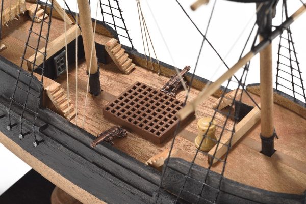 Pirate Ship Model Boat Kit Amati (600/01) - Image 4