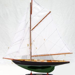 Pen Duick Model Ship - GN