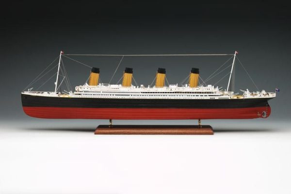 Titanic Model Ships Kit  Amati (1606)