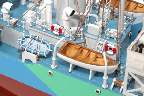 Montbretia Model War Ship - Image 10