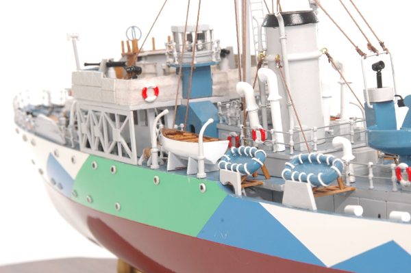 Montbretia Model War Ship - Image 15