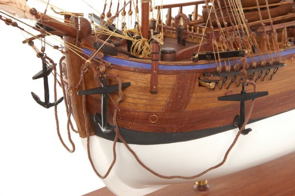 HMS Endeavour model ship (Premier Range) - PSM - Image 4