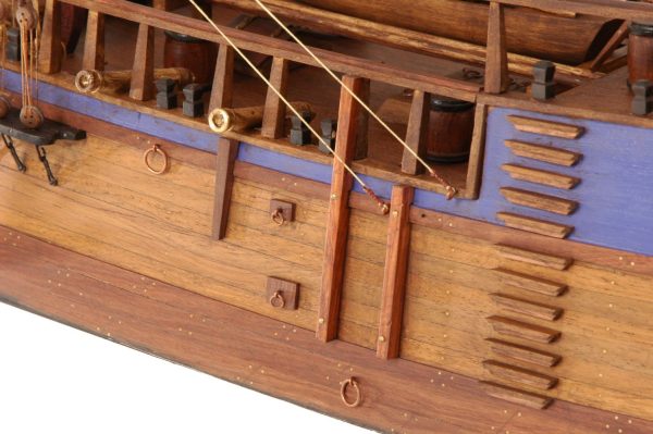 HMS Endeavour model ship (Premier Range) - PSM - Image 7