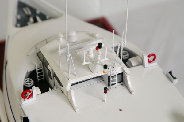 Kuwait Catamaran Model - Image 12