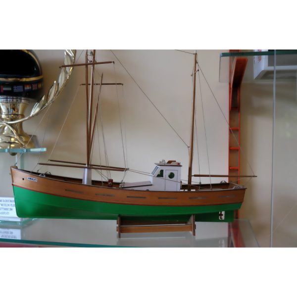 Amalfi. Mediterranean Fishing Boat Kit - Mantua Models (702) - Image 6