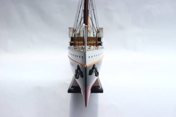 Titanic Model Ship - GN - Image 18