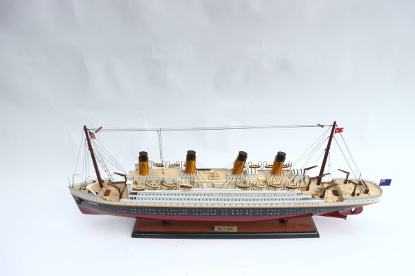 Titanic Model Ship - GN - Image 3