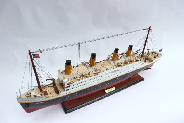 Titanic Model Ship - GN - Image 4