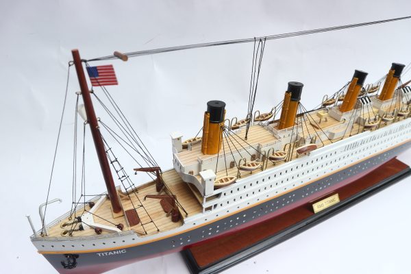 Titanic Model Ship - GN - Image 5