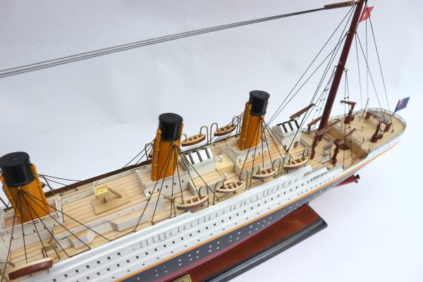 Titanic Model Ship - GN - Image 6
