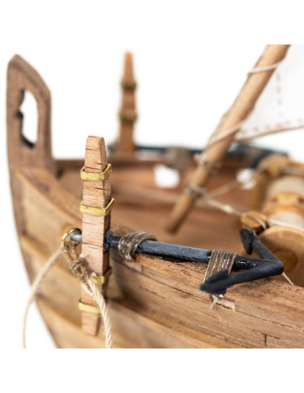 Nina Caravel Ship Model Kit - Amati (1411) - Image 8