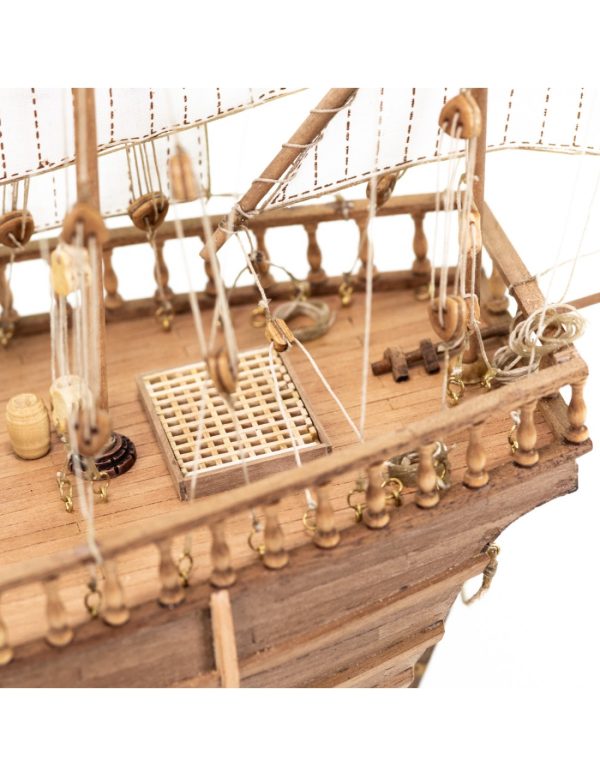 Nina Caravel Ship Model Kit - Amati (1411) - Image 6