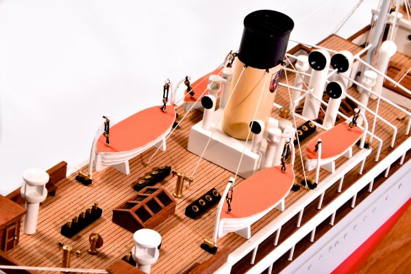 SS Vironia Passenger Ship Model - Image 19