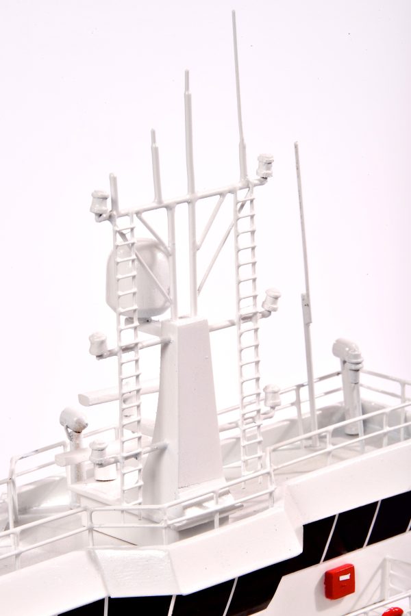Silver River Model Cargo Ship - Image 23