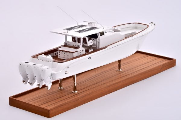Suenos HCB Model Yacht (White) - Image 11
