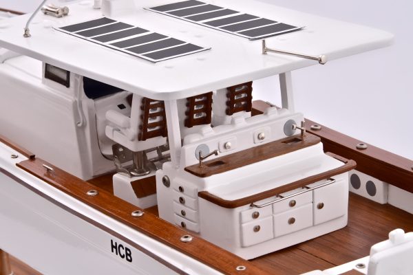 Suenos HCB Model Yacht (White) - Image 4