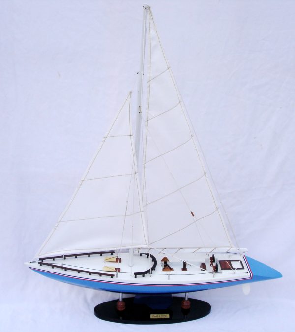 Stars & Stripes Model Yacht (Standard Range) - GN - Image 4