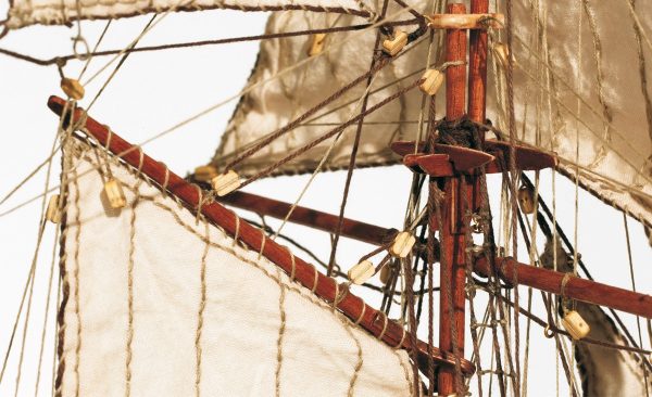 Albatross Model Ship Kit - Occre (12500) - Image 5