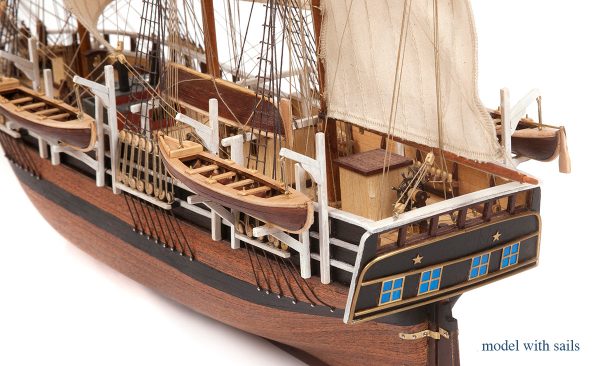 Essex Model Ship Kit (with Sails) - Occre (12006) - Image 15