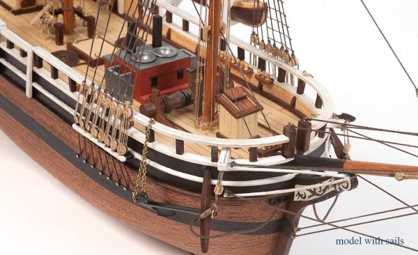 Essex Model Ship Kit (with Sails) - Occre (12006) - Image 12