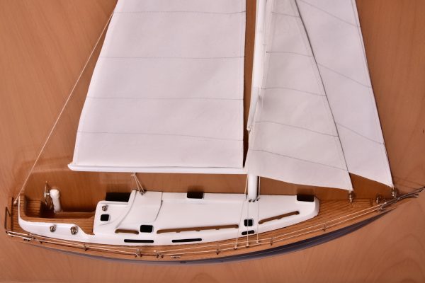 Half Model of Rustler 37 - Image 12