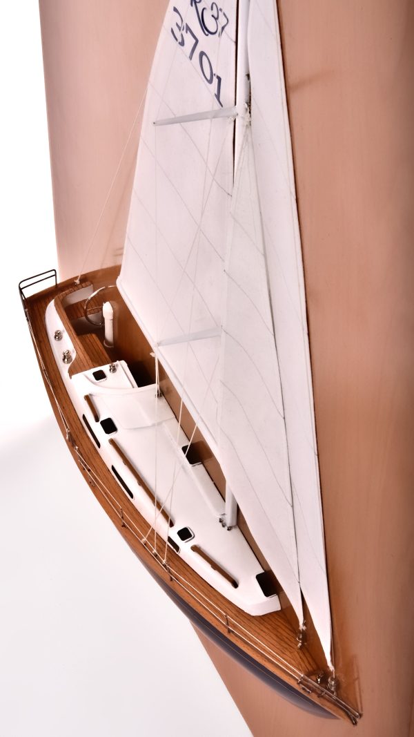 Half Model of Rustler 37 - Image 4