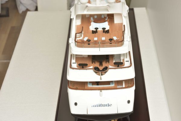 MY Latitude 53m Benette - Image 17