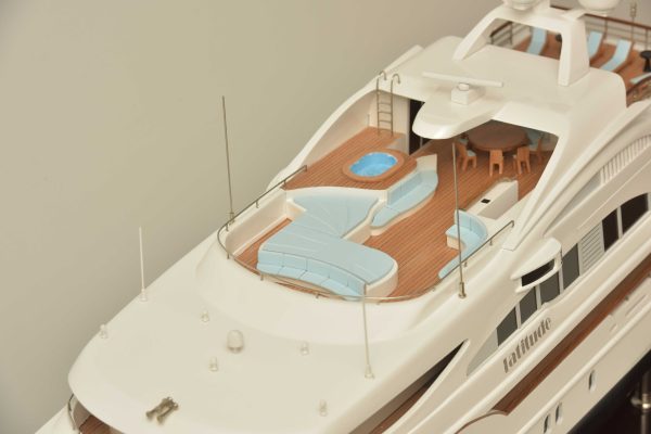 MY Latitude 53m Benette - Image 22