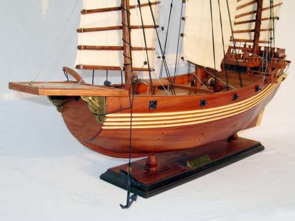 Chinese Junk Wooden Model Ship - GN - Image 5