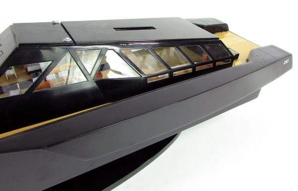 Wally Power 118 Wooden Model Ship - GN - Image 12