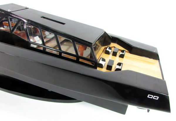 Wally Power 118 Wooden Model Ship - GN - Image 9