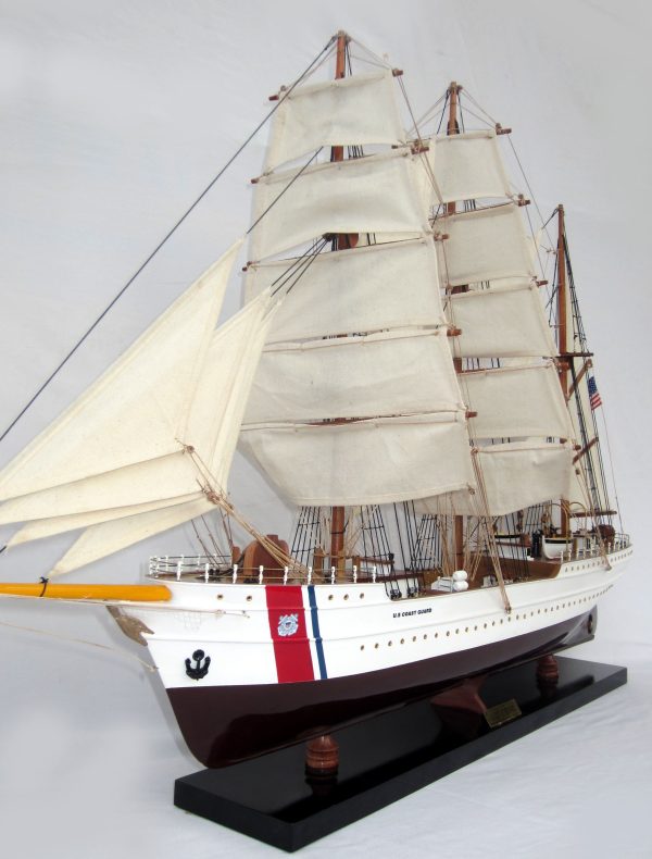 US Coast Guard Eagle Model Ship - GN - Image 5
