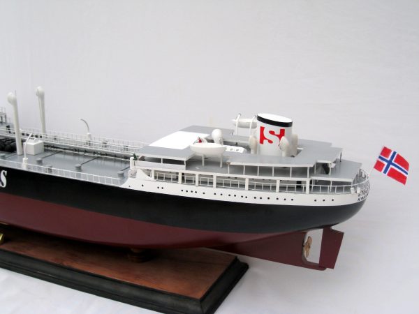 Stolt Sagona Wooden Model Ship - GN - Image 9
