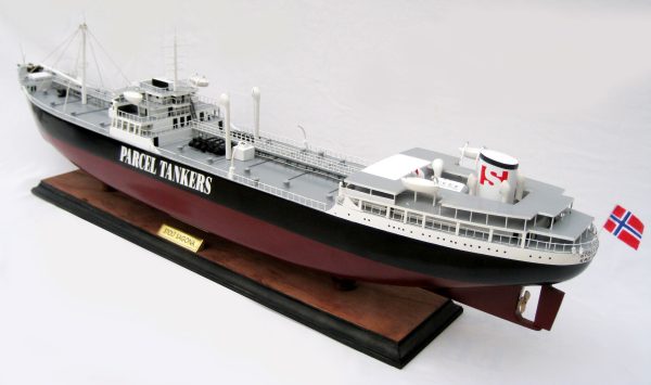 Stolt Sagona Wooden Model Ship - GN - Image 11