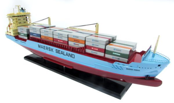 Maersk Ferrol Model Container Ship - GN - Image 4
