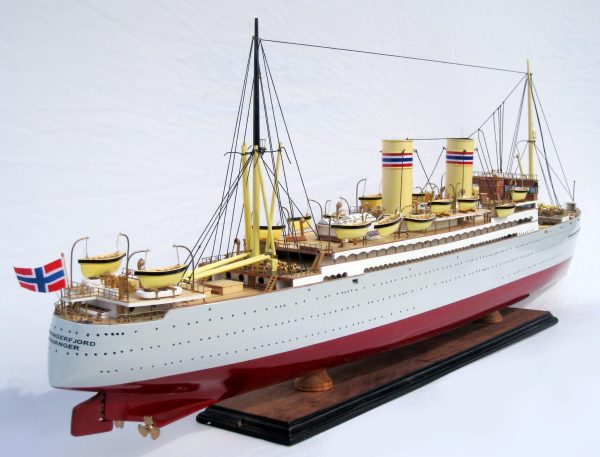 SS Stavangerfjord Wooden Model Ship - GN - Image 8