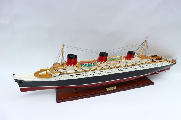 Normandie Special Edition Wooden Model Ship - GN - Image 4