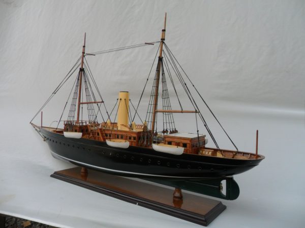 Corsair II Wooden Model Ship - GN - Image 8