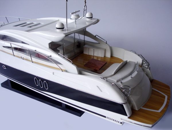 Sunseeker Predator 62 - GN - Image 9