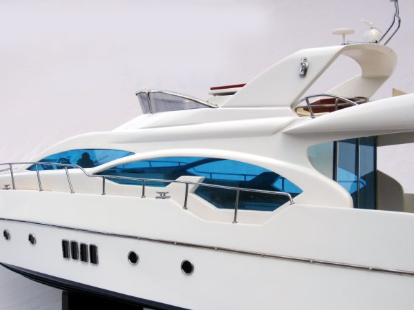 Azimut 64 Flybridge (White Hull) - GN - Image 4