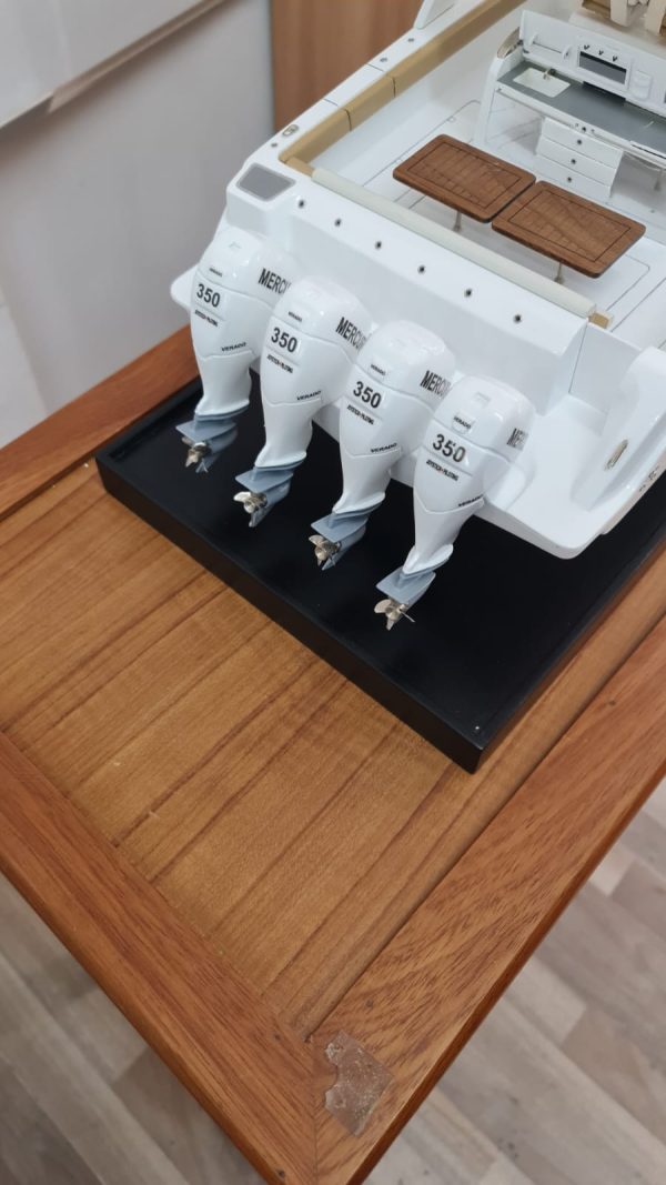 Boston Whaler 420 Model - PSM0032 - Image 20