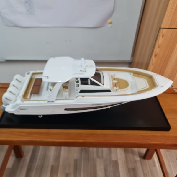 Boston Whaler 420 Model - PSM0032 - Image 6
