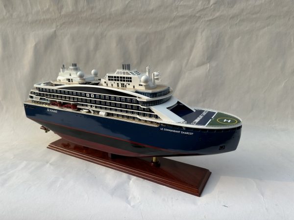 Ponant Le Commandant Charcot Model Cruise Ship - GN0001 - Image 9