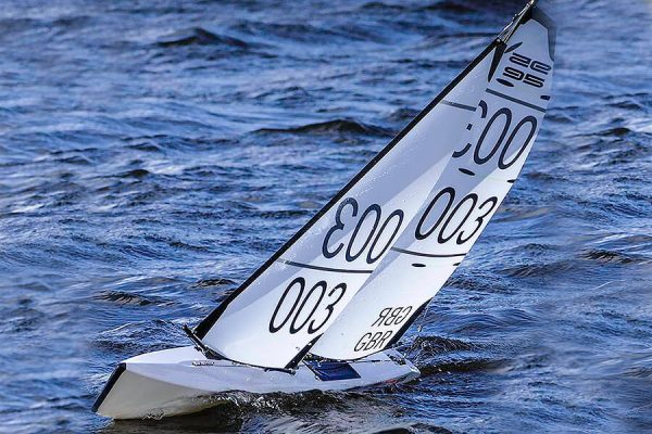 Focus V3 One Metre Sailboat RTR Red - Joysway (JY8812V3) - Image 7